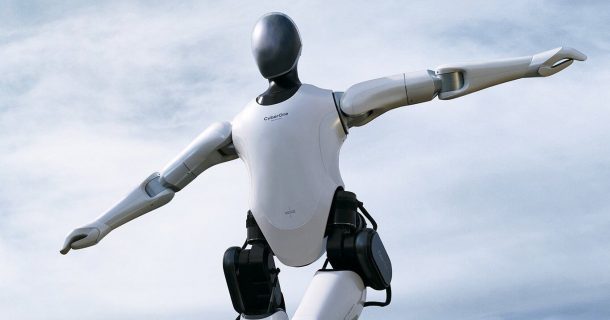 robô CyberOne