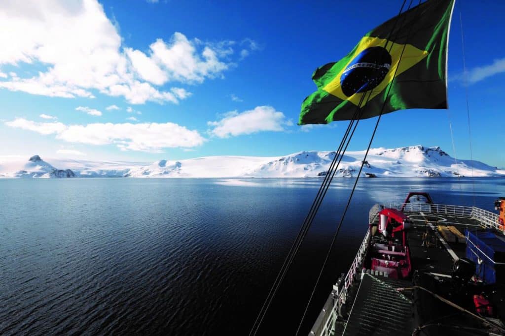 Programa Antártico Brasileiro E O Novo Navio Da Marinha