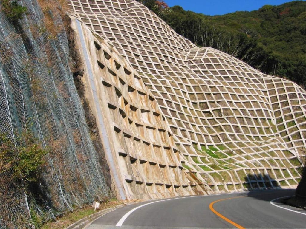 engenharia para contenção de encostas