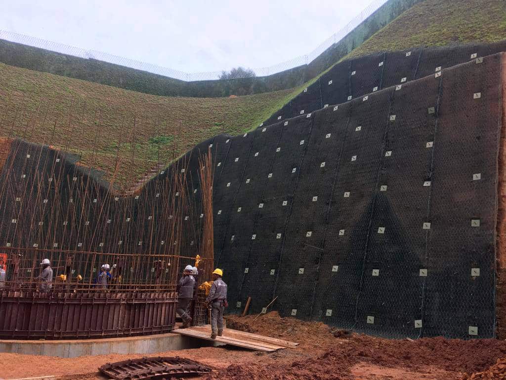 engenharia para contenção de encostas
