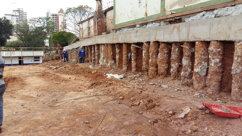 engenharia para contenção de encostas