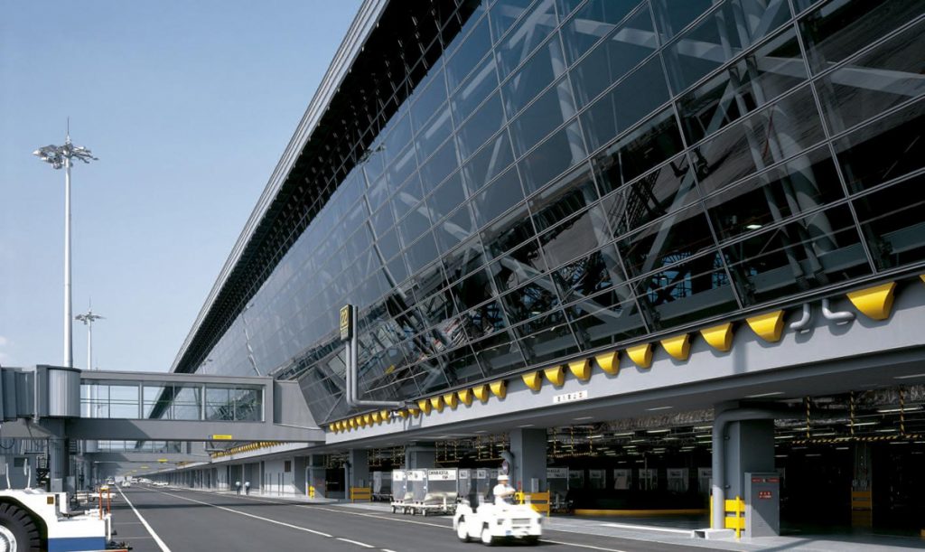 primeiro Aeroporto Construído em cima do Mar