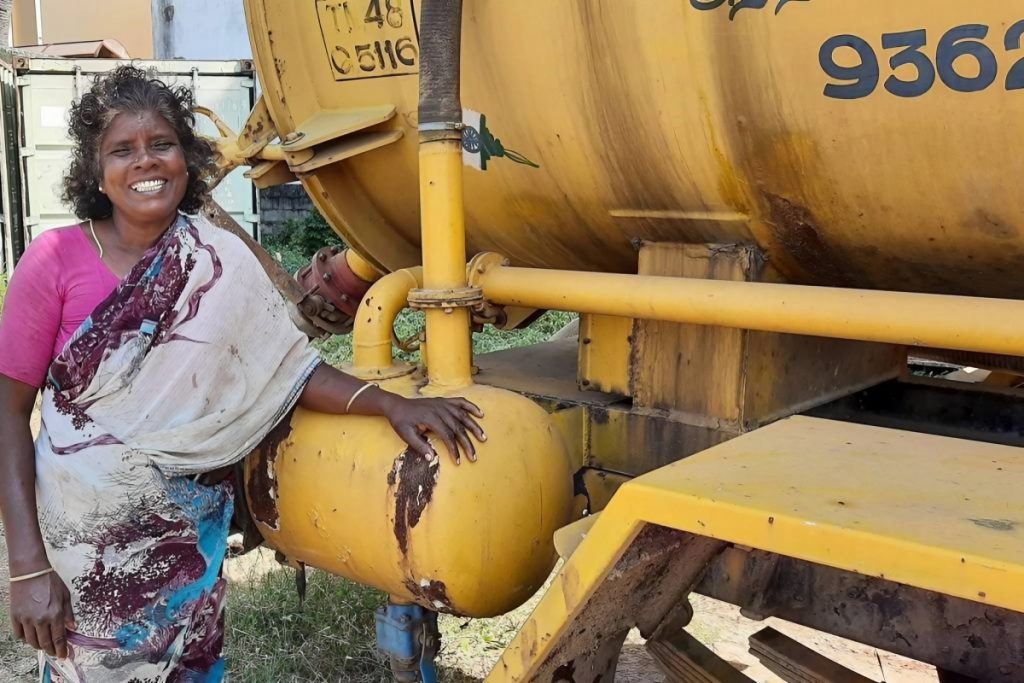 Mulheres indianas lideram luta pelo saneamento