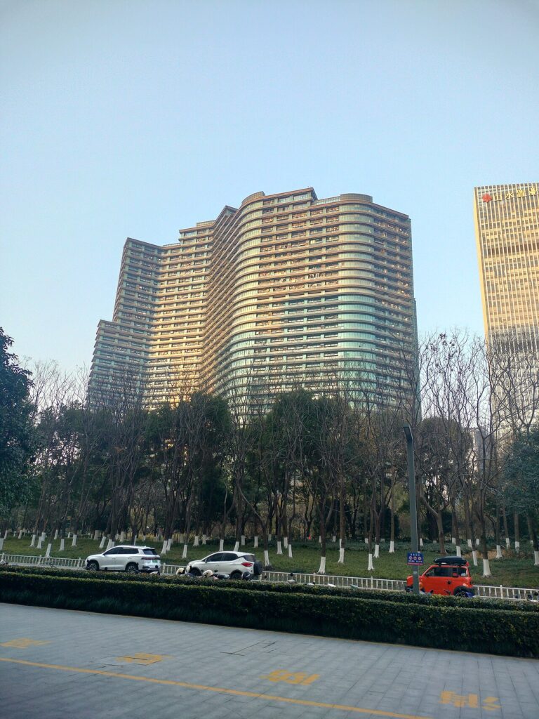 Inacreditável Hangzhou: O Colossal Prédio Residencial que Abriga 20 Mil Pessoas prédio residencial Hangzhou