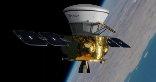 Primeira Fábrica Ativa no Espaço