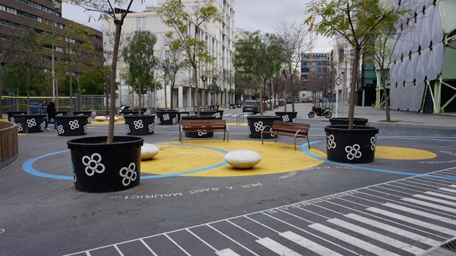 O que é Urbanismo Tático que Transforma Ruas em Espaços de Convívio? urbanismo tático