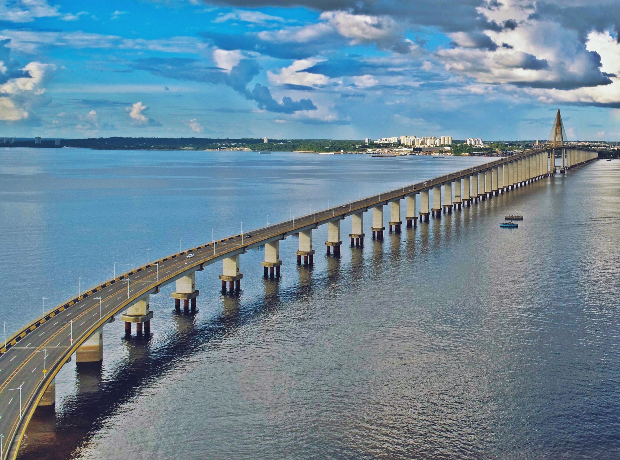 Quais são os Diferentes Tipos de Estruturas de Pontes na Engenharia Civil? estrutura engenharia pontes