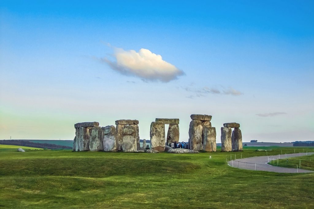 Preservação vs. Progresso: O Embate em Torno da Rodovia Subterrânea de Stonehenge stonehenge