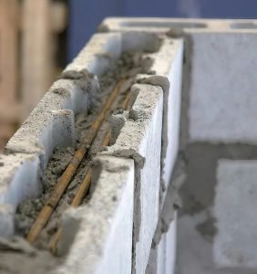 vergas e contra vergas na construção civil