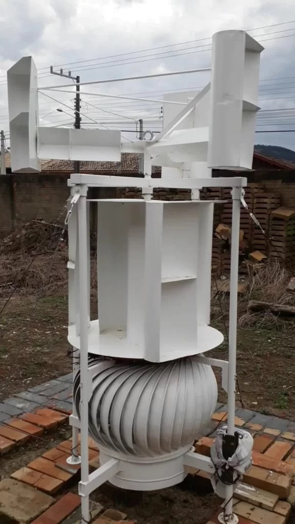 Gerador Eólico Vertical Brasileiro MAXITURBO