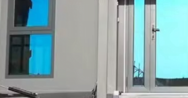 casa dobrável sobre rodas