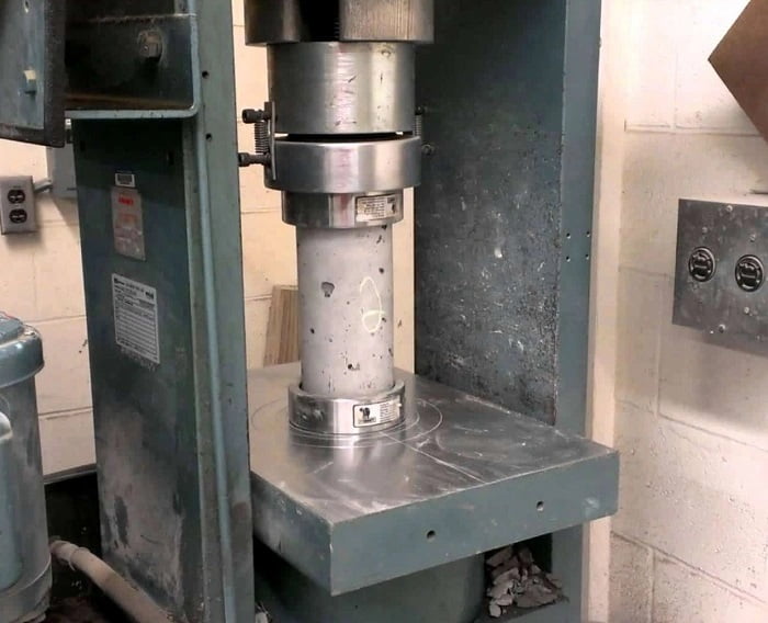 Esforços em Obras de Engenharia Civil