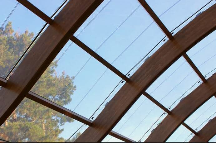 engenharia dos painéis solares transparentes