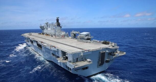Maior Navio de Guerra da América Latina Leva Ajuda ao RS