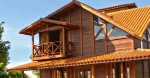 construção de casas de madeira pré-fabricada