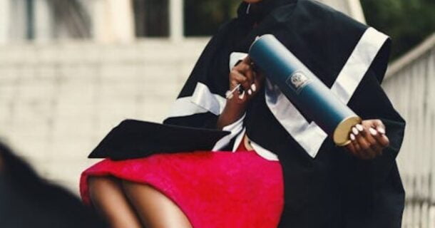 Faculdade e Universidade