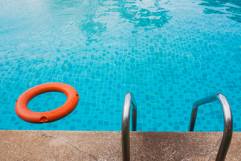 molduras de piscinas