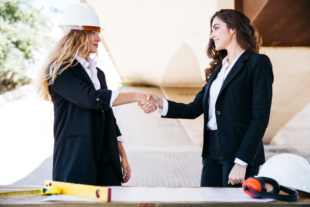 contratos com prestadores de serviço de engenharia