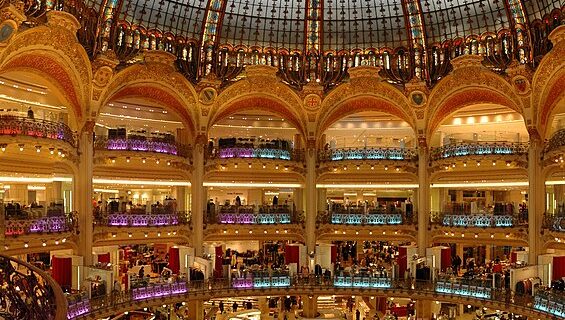 estruturas metálicas, pavilhões de exposições e lojas de departamento