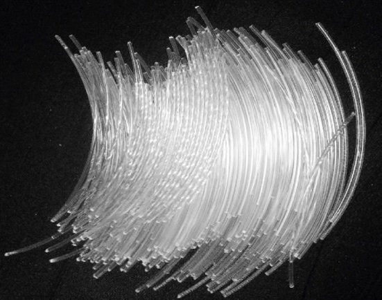 O que é concreto translúcido, como ele é produzido e quais são suas aplicações? concreto translúcido