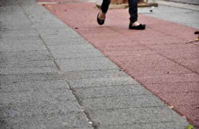 Como são Feitas as Peças de Pavimento Intertravado