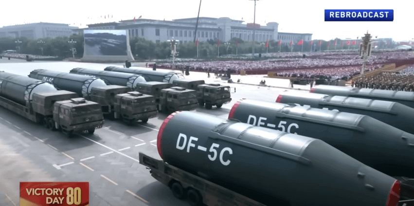 desfile engenharia militar china