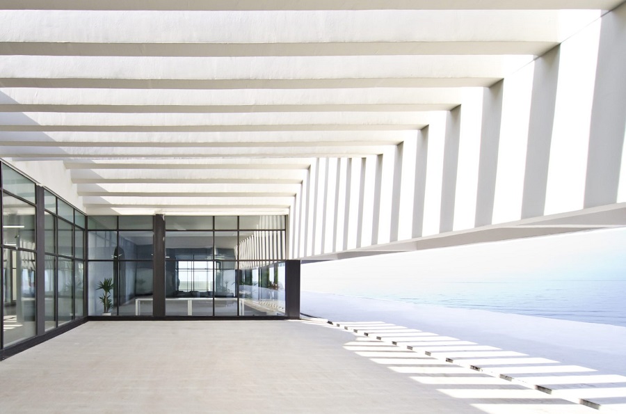 Conheça o edifício em zigue-zague futurista que redefine fronteiras na Geórgia edifício Sarpi Border Checkpoint