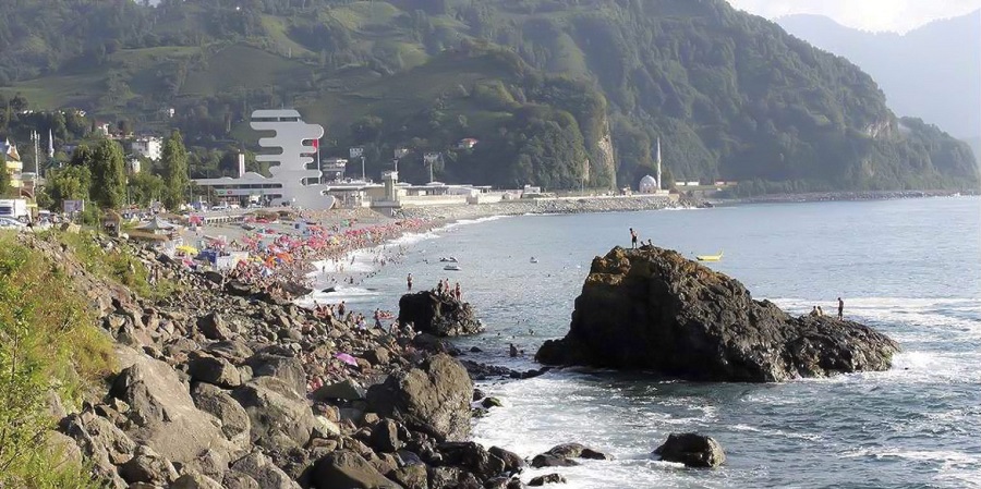 Conheça o edifício em zigue-zague futurista que redefine fronteiras na Geórgia edifício Sarpi Border Checkpoint