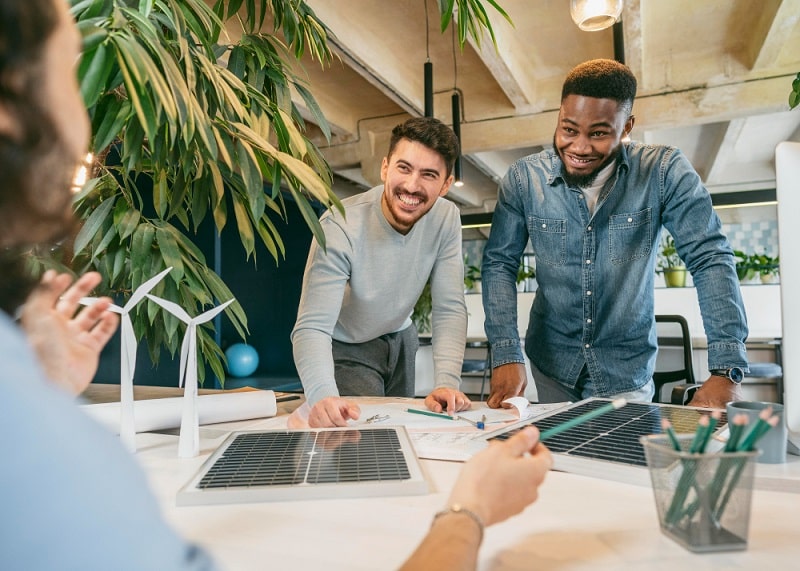 10 ações práticas para tornar sua empresa sustentável e economizar recursos