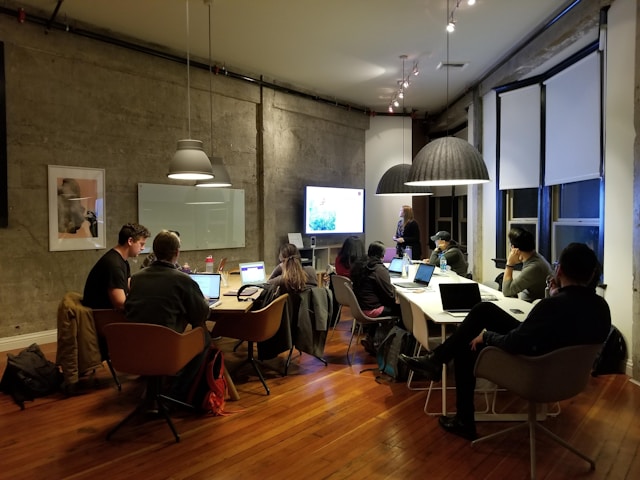 inglês para engenheiros para alcançar a conversação profissional