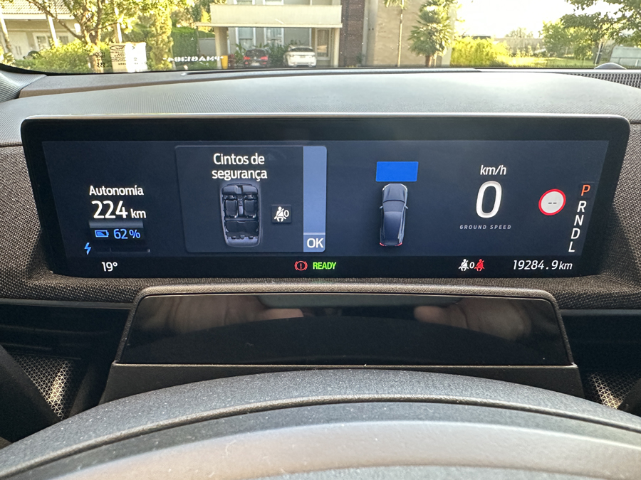 Conheça o Mustang Mach-E GT e descubra os destaques da engenharia, design e tecnologia deste SUV elétrico Mustang Mach-E GT