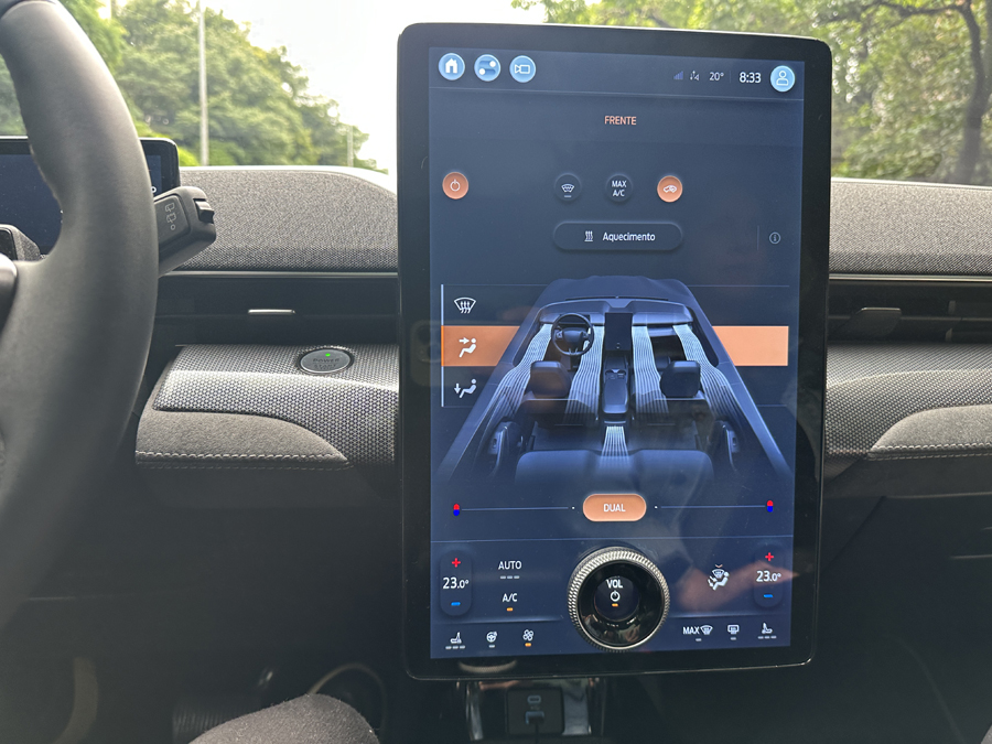 Conheça o Mustang Mach-E GT e descubra os destaques da engenharia, design e tecnologia deste SUV elétrico Mustang Mach-E GT