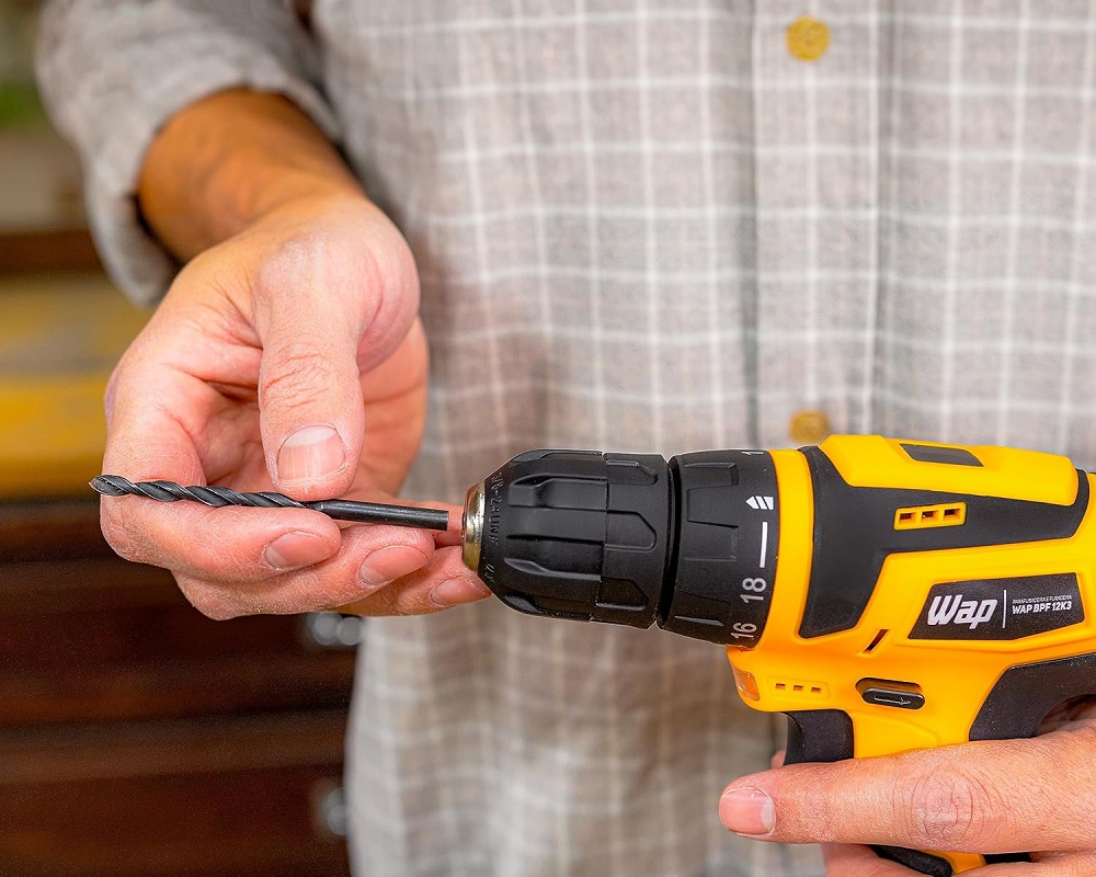 parafusadeira e furadeira