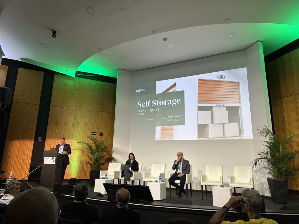 Entenda como a engenharia molda o self storage e redefine logística e real estate no Brasil e no mundo a engenharia impulsionando o self storage no brasil e no mundo