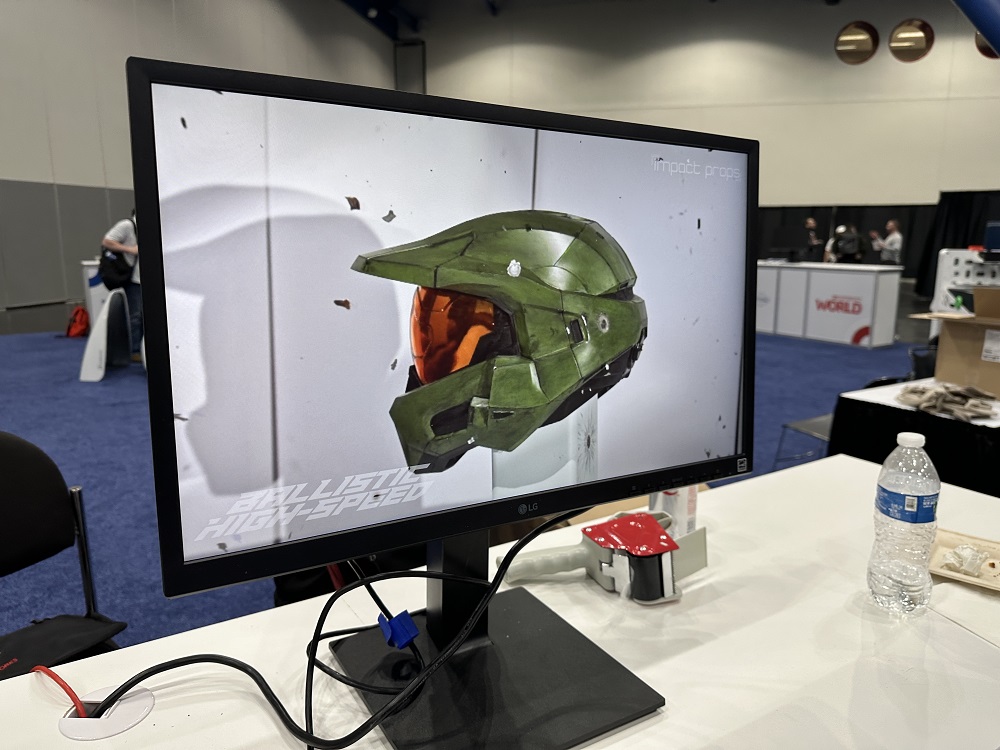 Conheça o capacete de halo que sobrevive até a tiros balísticos impact props