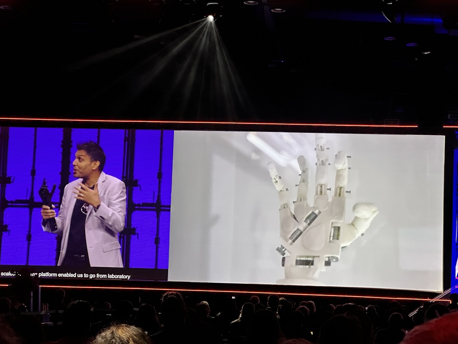 Confira a mão biônica que está deixando até os engenheiros da NASA de queixo caído mão biônica ability hand