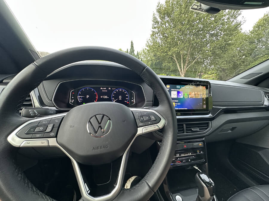 VW T-Cross 2026 Comfortline: SUV compacto que entrega engenharia madura sem abrir mão do pacote tecnológico VW T-Cross