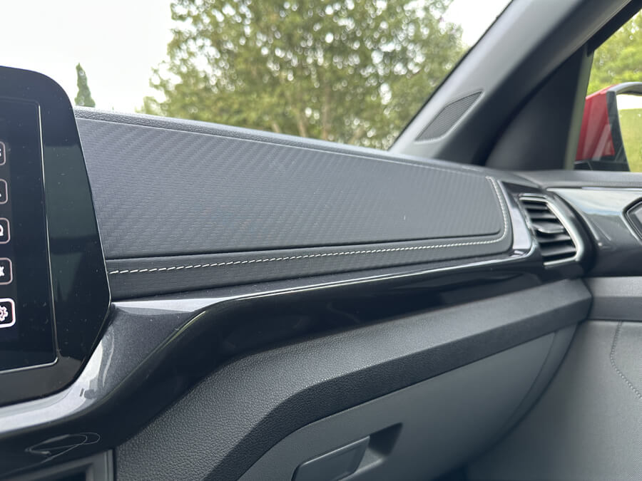 VW T-Cross 2026 Comfortline: SUV compacto que entrega engenharia madura sem abrir mão do pacote tecnológico VW T-Cross