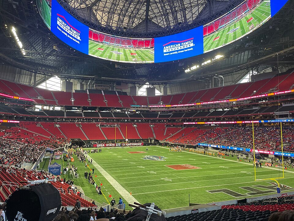 Engenharia "Estrela Gigante" da Mercedes ganha destaque na Copa do Mundo 2026 Mercedes-Benz Stadium