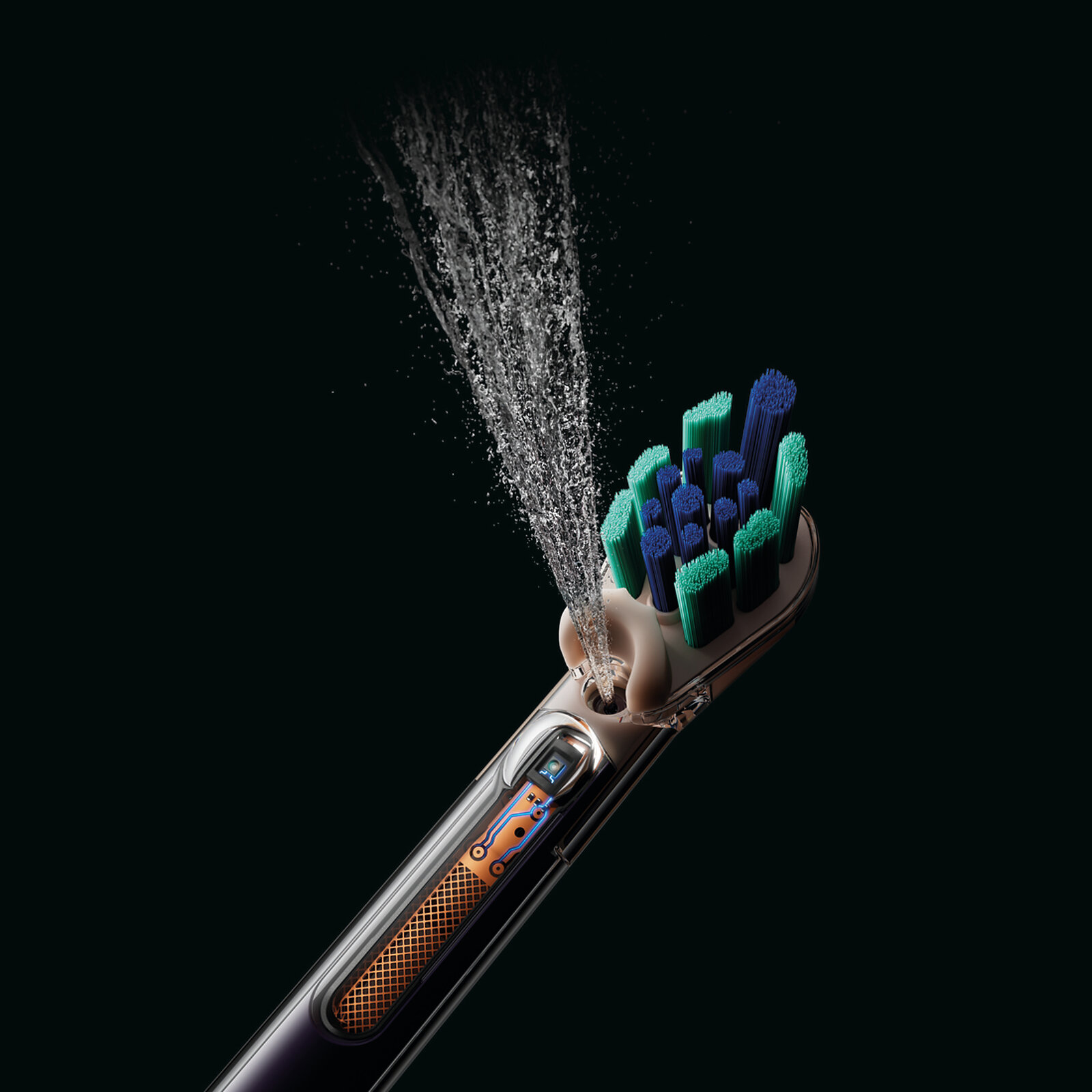 661 engenheiros para reinventar a escova de dentes: por dentro da nova aposta da Dyson Detalhe da cabeça da Dyson CameraJet e do jato cônico